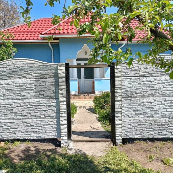 Set Matrite gard panou intreg format din 3 matrite mijloc + 1 terminatia si 2 stalpi LIS, Model – Piatra Sparta Romania